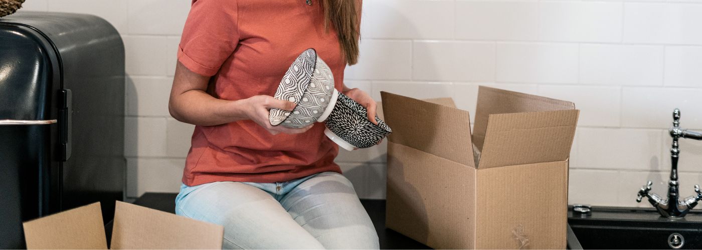What kind of boxes should you use for moving?