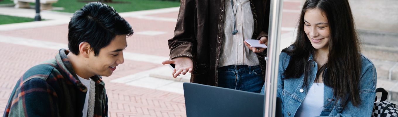 How To Find Reviews For Schools