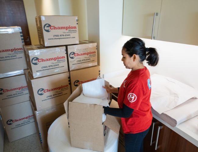 Benefits of Hiring Local Movers