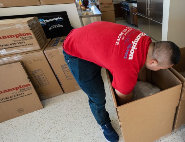 Condo Movers Supporting Las Vegas Residents