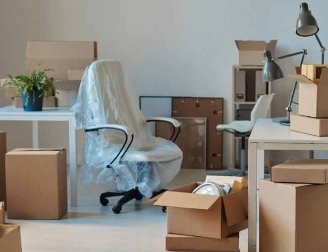 Warehouse Movers Supporting Workplace Transitions